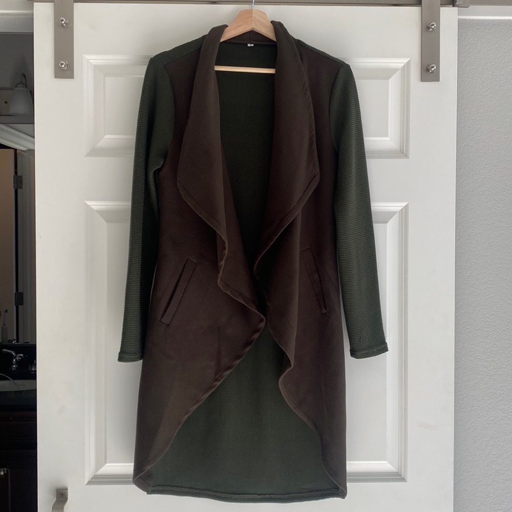 Polyester cotton size small cozy and warm stylish
